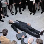 Apa Itu Bystander Effect?